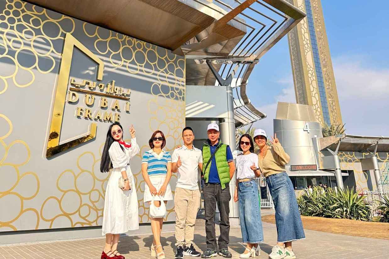 Check in Dubai Frame